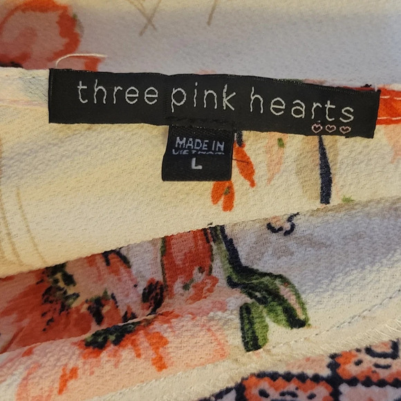 Three Pink Hearts Floral Romper‎ Size Large EUC - Picture 2 of 9